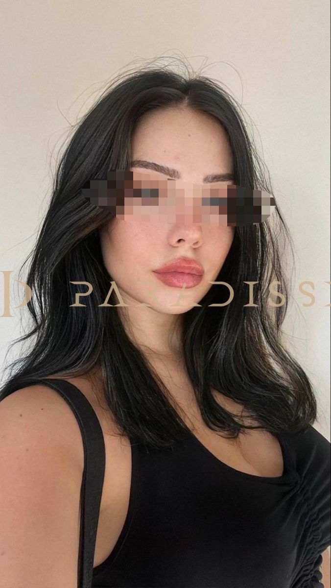 Renata Under - Foto 4